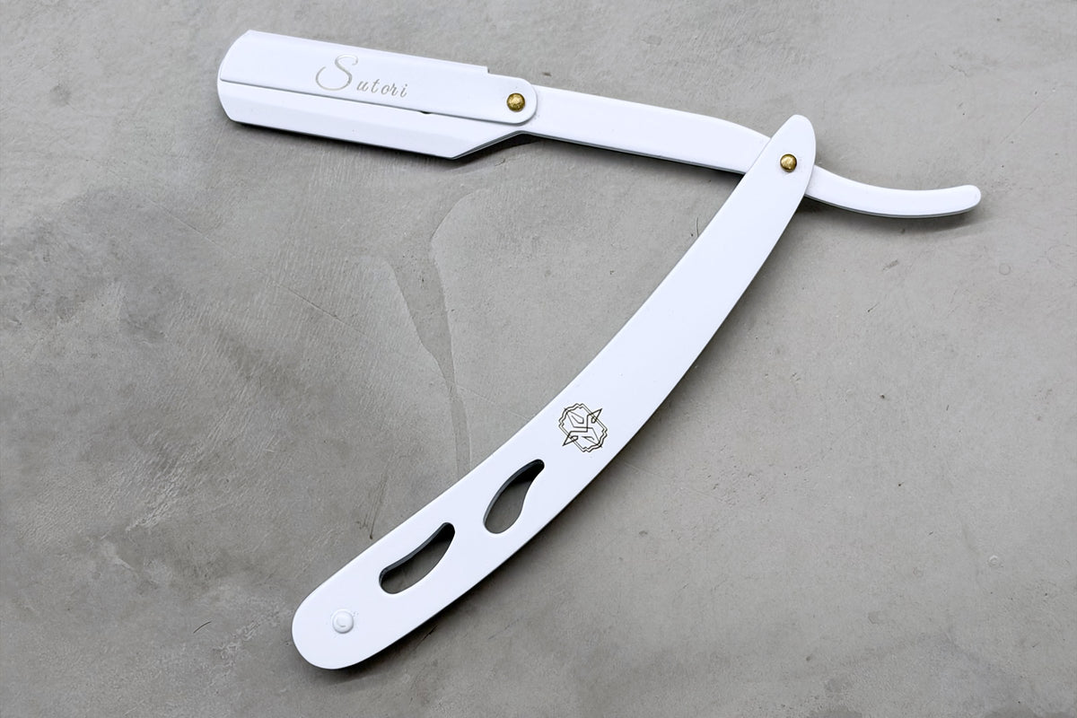 Sutori White Razor open