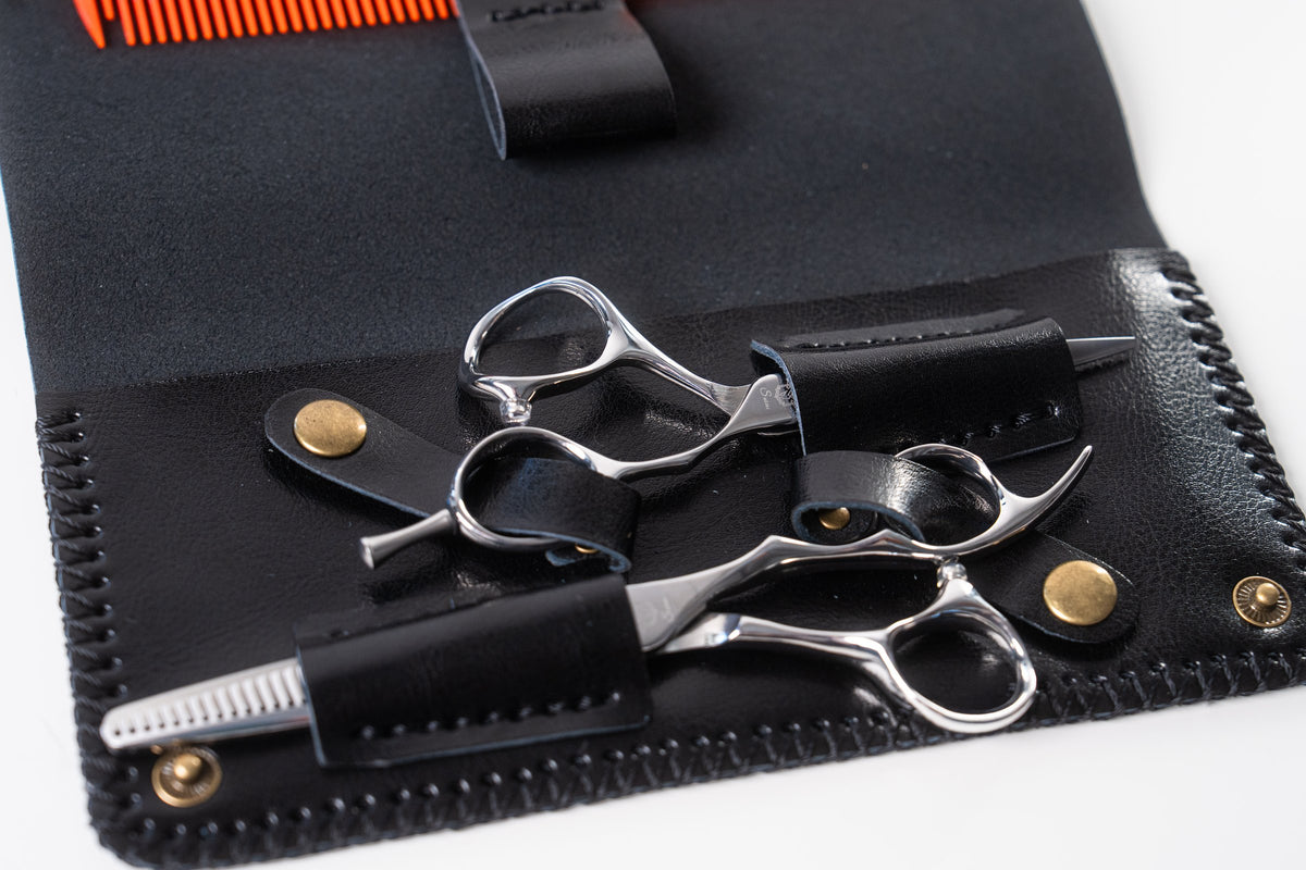 Sutori double leather case with scissors