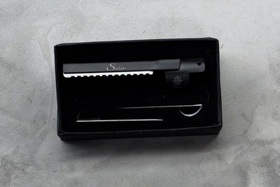 Sutori Finger Soft Razor in black in its black presentation box 