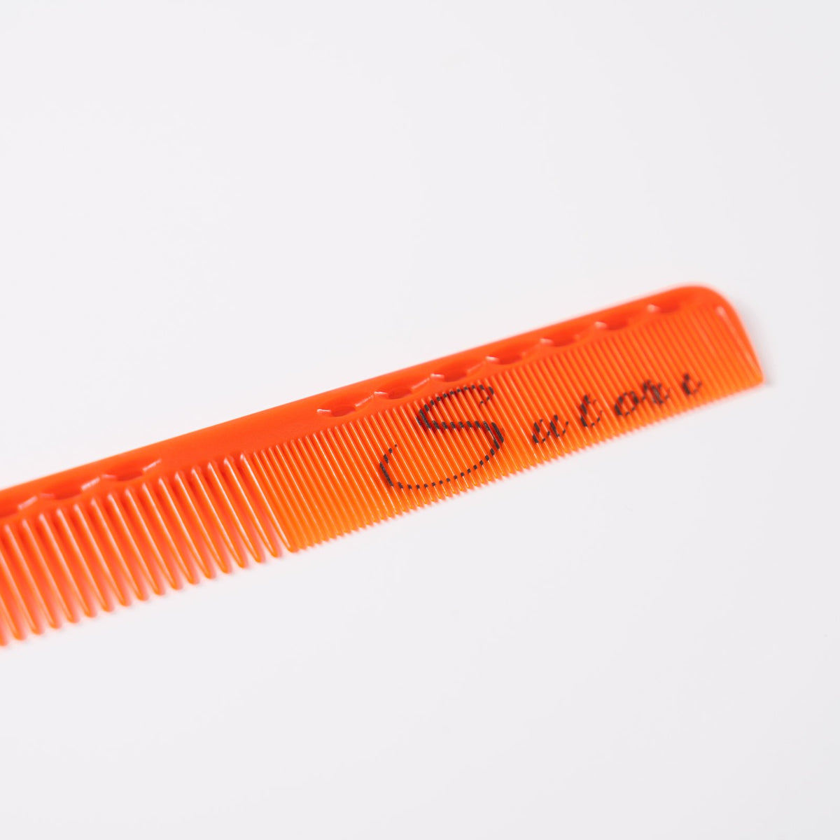 Orange Sutori cutting comb
