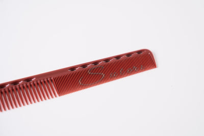 Sutori cutting comb in red 